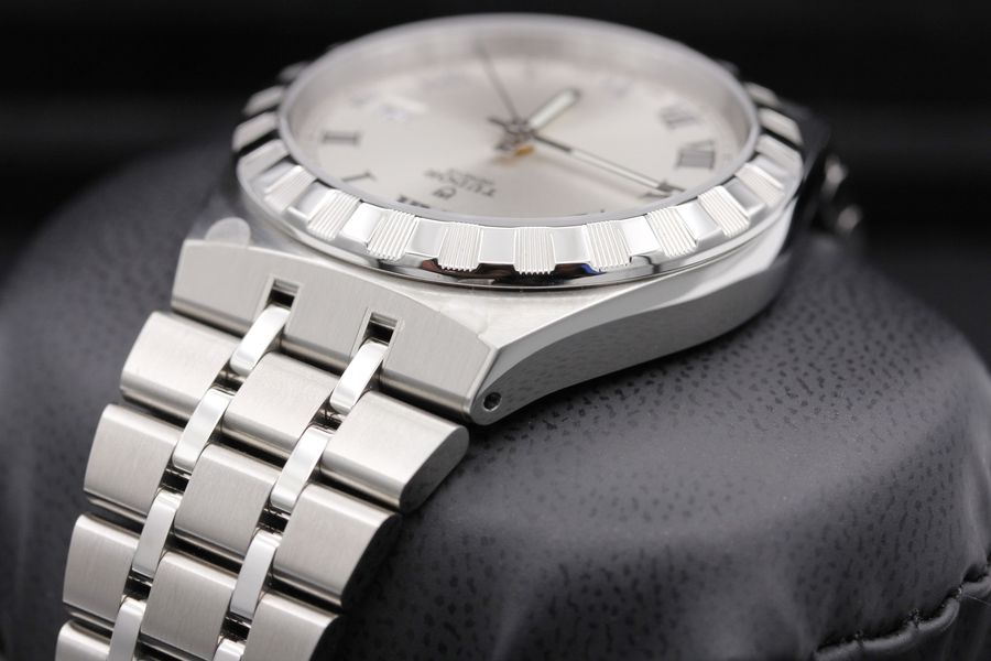 Tudor Royal M28500-0001